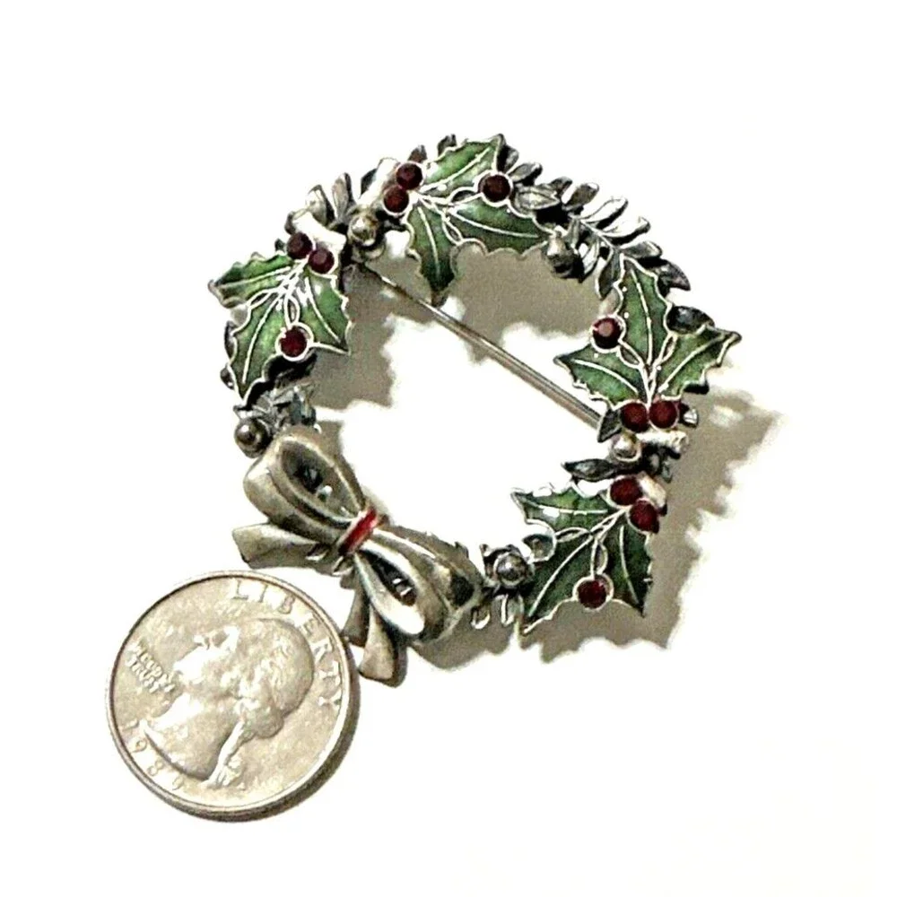 Vintage Kenneth Cole Christmas Wreath Brooch Green Red Enamel KC Signed 2”